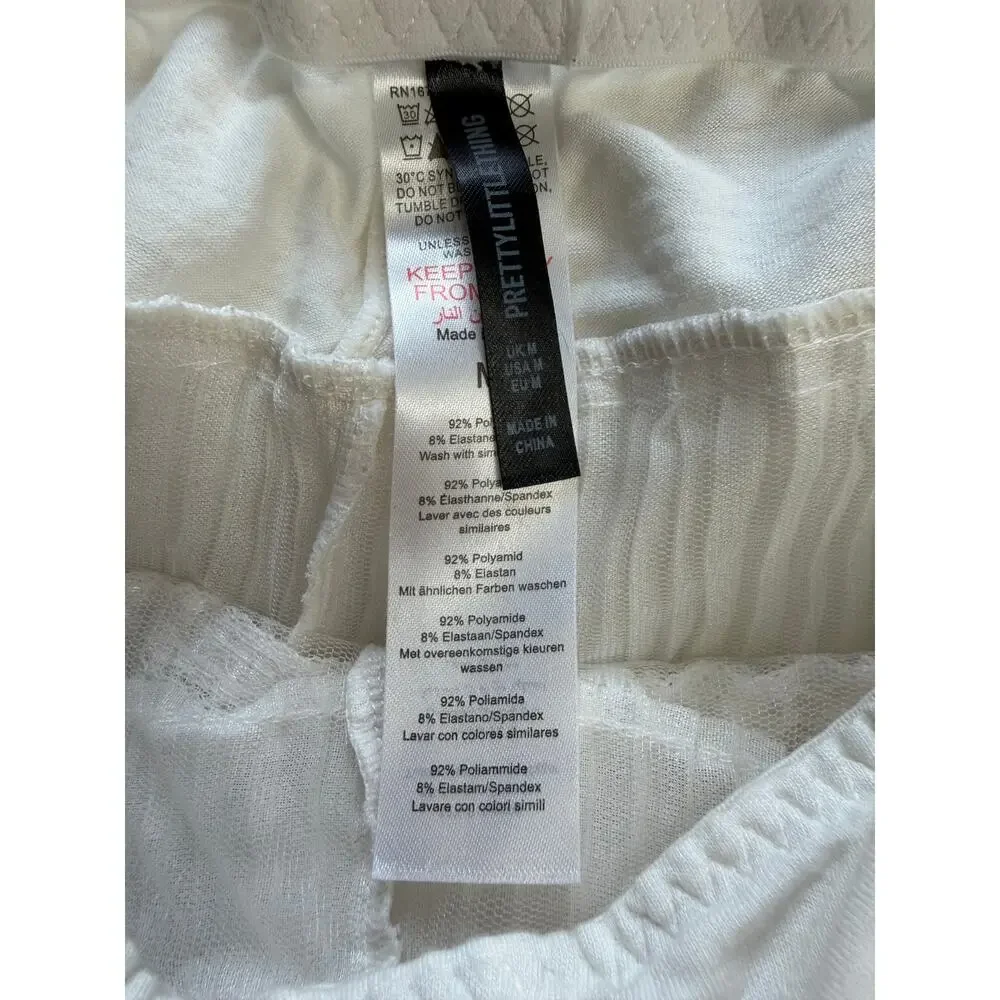 Pretty Little Thing Womens Sz M White Lace Underskirt Shorts Underpants